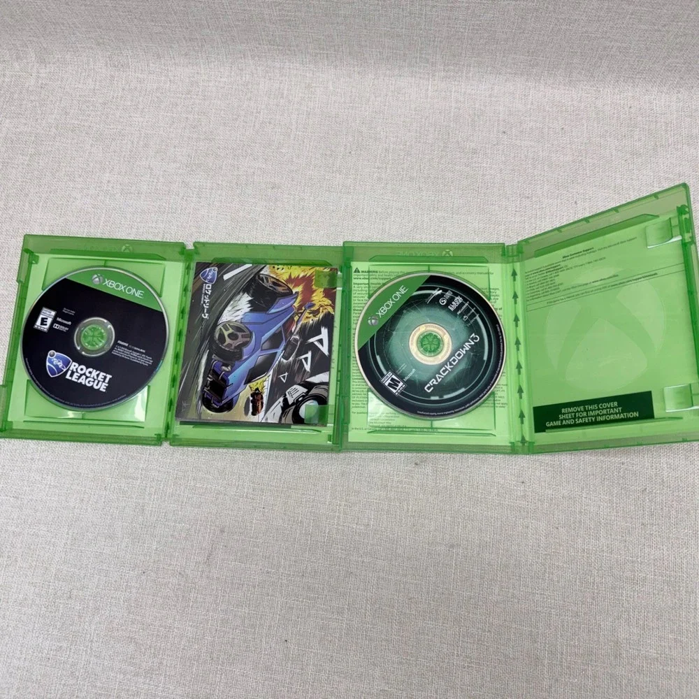 Xbox One Game Bundle Rocket League Collectors Edition and Crackdown 3 Excellent‎